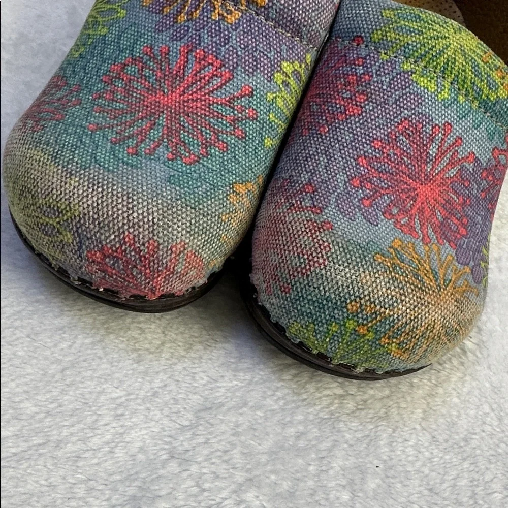 Dansko Vegan Pro Fabric Starburst Floral Mules Clogs 28 Youth Size‎ 1 Comfy Cute